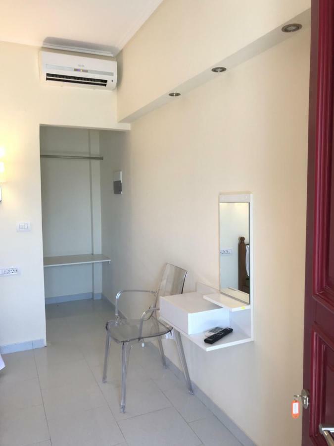 Fira Home 2 ภายนอก รูปภาพ
